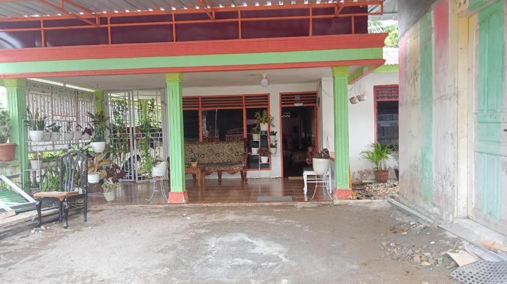 Oyo 91477 Fazira Home Stay Syariah Sibolga Exterior foto